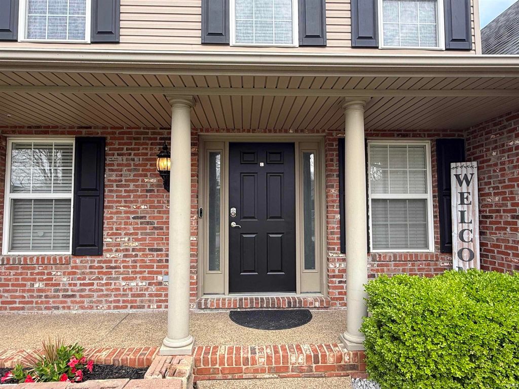 Photo of 10644 Tecumseh Drive, Newburgh, IN 47630 (MLS # 202611465)