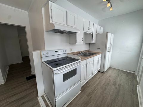 Tiny photo for 701 & 703 E Walnut Street, Kokomo, IN 46901 (MLS # 202604108)