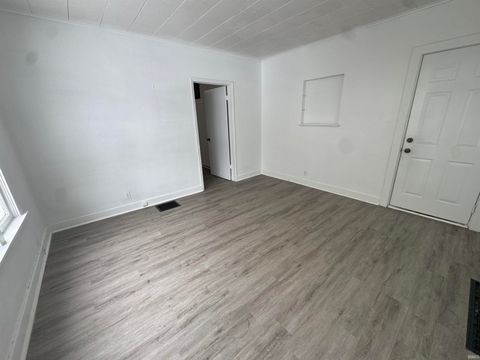 Tiny photo for 701 & 703 E Walnut Street, Kokomo, IN 46901 (MLS # 202604108)