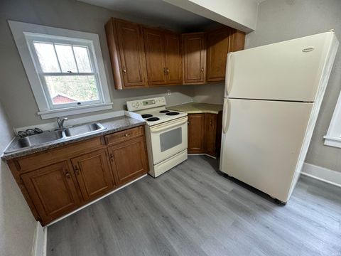 Tiny photo for 701 & 703 E Walnut Street, Kokomo, IN 46901 (MLS # 202604108)