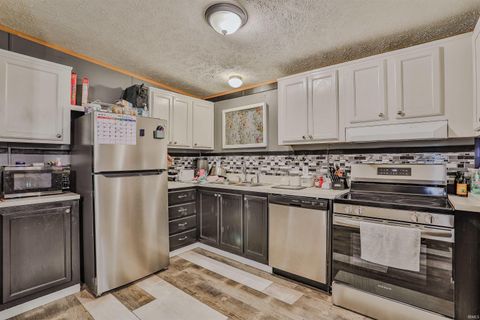 Tiny photo for 4757 E 150 s Road, Rochester, IN 46975 (MLS # 202612958)