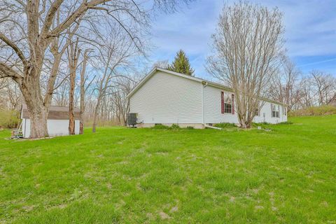 Tiny photo for 4757 E 150 s Road, Rochester, IN 46975 (MLS # 202612958)