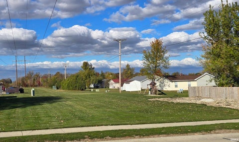 Photo of 0 Martz Drive, Auburn, IN 46706 (MLS # 202637863)