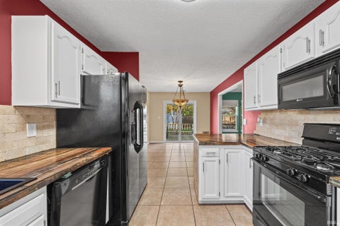 Tiny photo for 204 Stockbridge Lane, Lafayette, IN 47909 (MLS # 202642625)