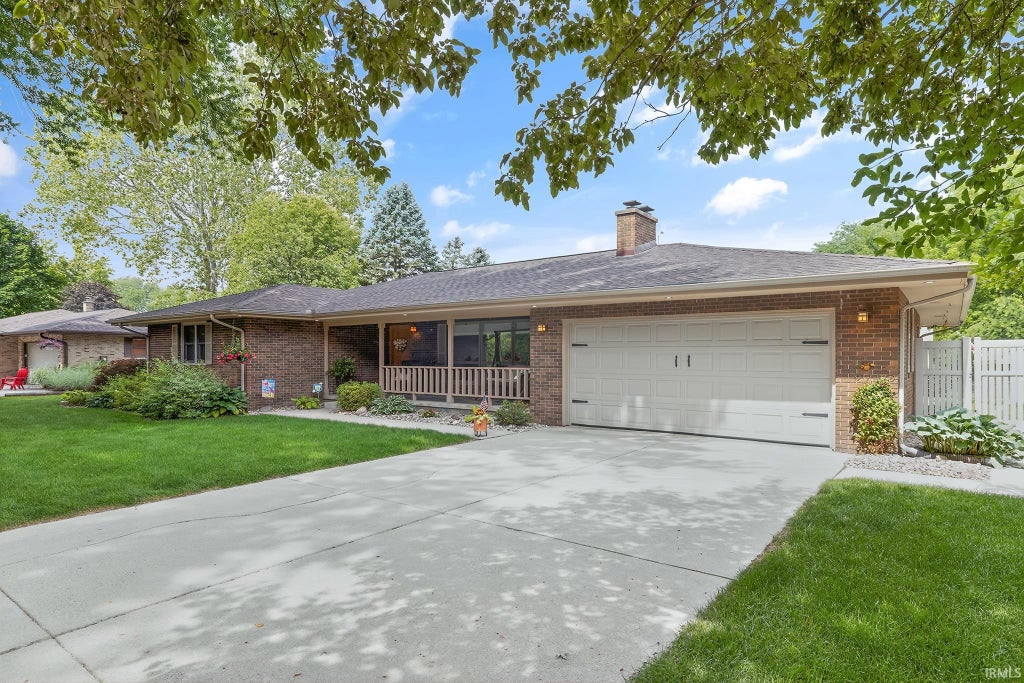 Photo of 58849 County Road 1, Elkhart, IN 46517 (MLS # 202622686)