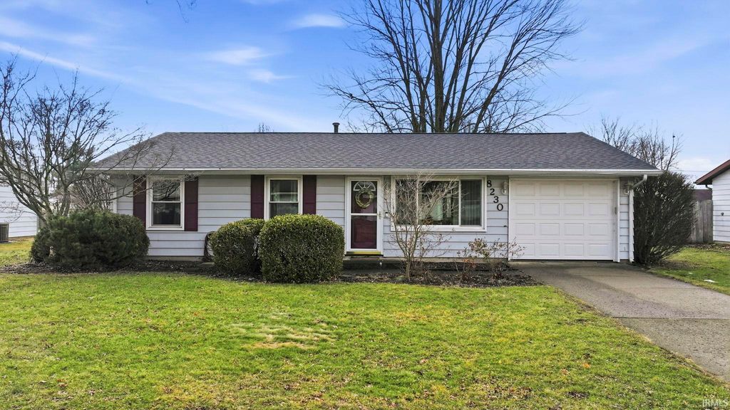 Photo of 8230 Oklahoma Trail, Fort Wayne, IN 46815 (MLS # 202605336)