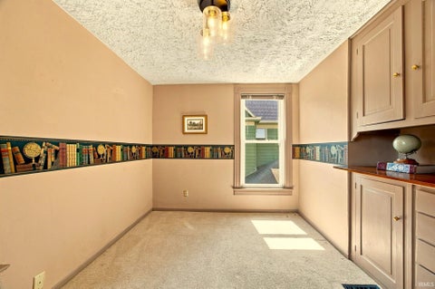 Tiny photo for 811 S 9th Street, Lafayette, IN 47905 (MLS # 202637304)