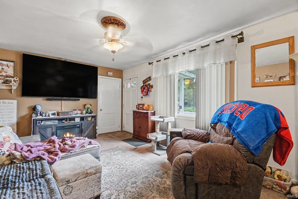 Photo of 405 S West Boulevard, Elkhart, IN 46514 (MLS # 202637818)