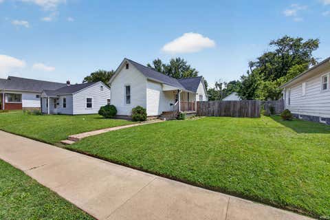 Tiny photo for 825 S 28th Street, Lafayette, IN 47904 (MLS # 202630972)
