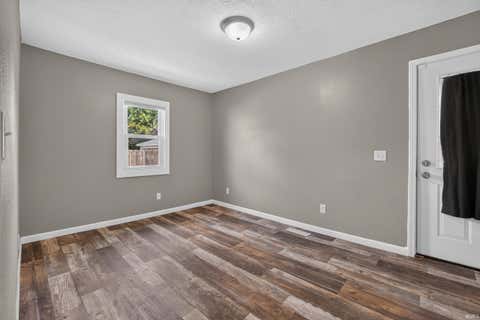 Tiny photo for 825 S 28th Street, Lafayette, IN 47904 (MLS # 202630972)