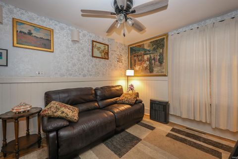 Tiny photo for 765 E Franklin Street, Huntington, IN 46750 (MLS # 202605489)
