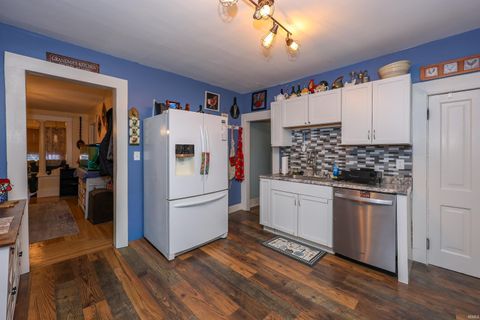 Tiny photo for 765 E Franklin Street, Huntington, IN 46750 (MLS # 202605489)