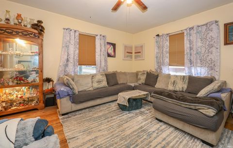 Tiny photo for 765 E Franklin Street, Huntington, IN 46750 (MLS # 202605489)