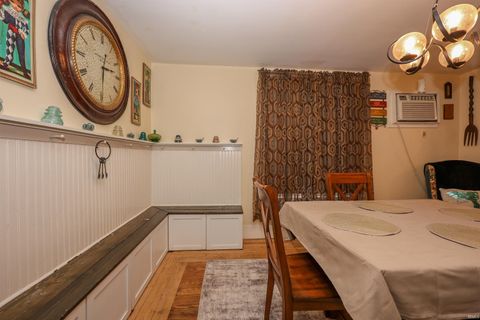 Tiny photo for 765 E Franklin Street, Huntington, IN 46750 (MLS # 202605489)