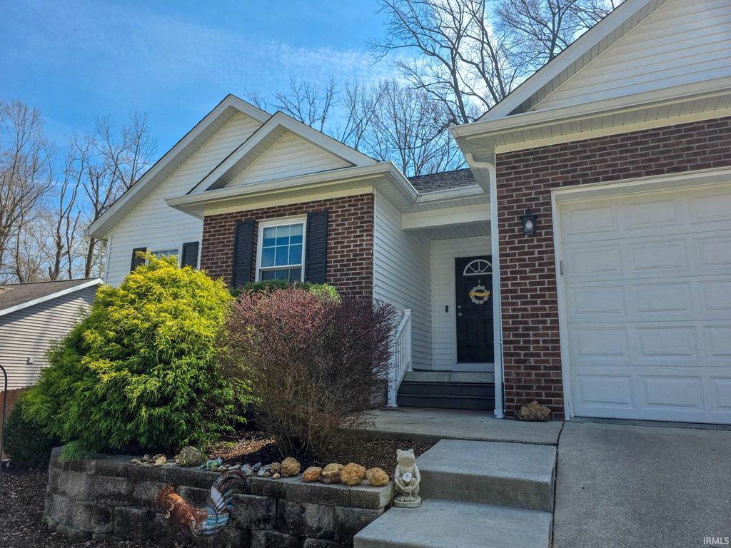 Photo of 1263 W Countryside Lane, Bloomington, IN 47403 (MLS # 202610433)