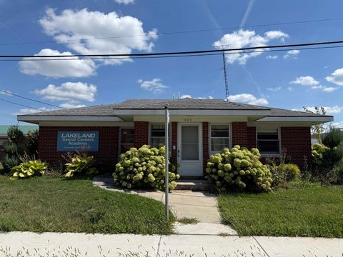 Photo of 405 Union Street, Lagrange, IN 46761 (MLS # 202604838)