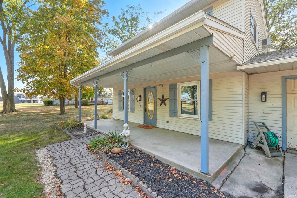 Photo of 4120 Meter Drive, Fort Wayne, IN 46806 (MLS # 202541867)
