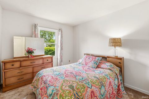 Tiny photo for 1840 Saint Michaels Court, South Bend, IN 46614 (MLS # 202618464)