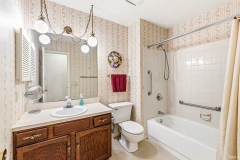 Tiny photo for 1840 Saint Michaels Court, South Bend, IN 46614 (MLS # 202618464)