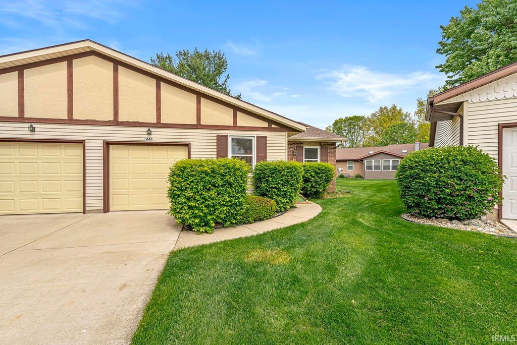 Photo of 1840 Saint Michaels Court, South Bend, IN 46614 (MLS # 202618464)