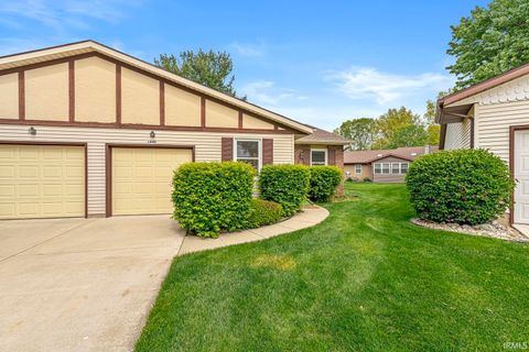 Tiny photo for 1840 Saint Michaels Court, South Bend, IN 46614 (MLS # 202618464)