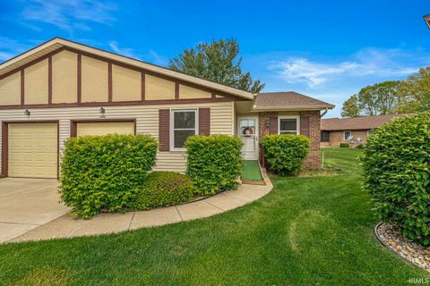 Tiny photo for 1840 Saint Michaels Court, South Bend, IN 46614 (MLS # 202618464)