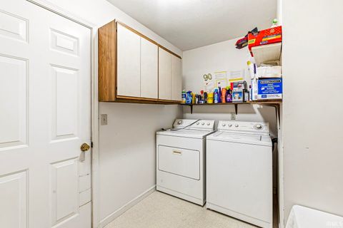 Tiny photo for 1840 Saint Michaels Court, South Bend, IN 46614 (MLS # 202618464)