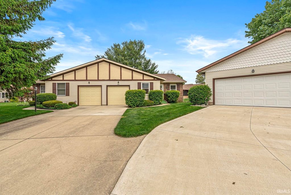 Photo of 1840 Saint Michaels Court, South Bend, IN 46614 (MLS # 202618464)