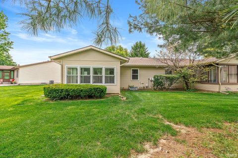 Tiny photo for 1840 Saint Michaels Court, South Bend, IN 46614 (MLS # 202618464)