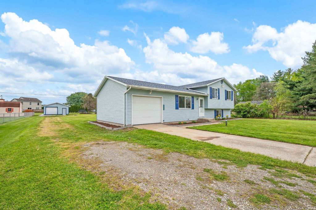 Photo of 52226 County 1 Road, Granger, IN 46530 (MLS # 202617834)