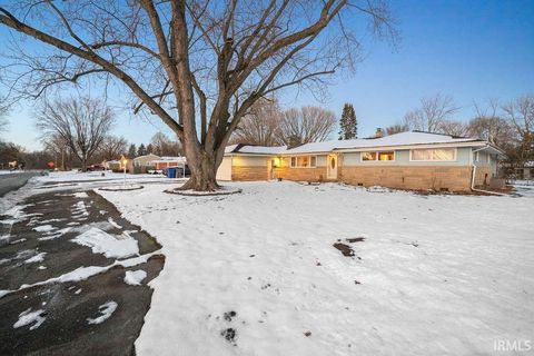 Tiny photo for 3021 MAYFAIR Drive, Kokomo, IN 46902 (MLS # 202548703)