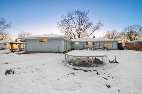 Tiny photo for 3021 MAYFAIR Drive, Kokomo, IN 46902 (MLS # 202548703)