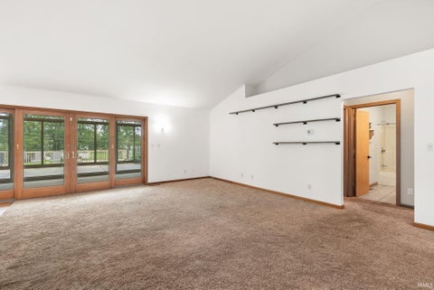 Tiny photo for 846 N Timberline Circle, Warsaw, IN 46582 (MLS # 202641201)