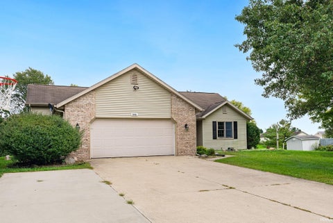 Tiny photo for 846 N Timberline Circle, Warsaw, IN 46582 (MLS # 202641201)