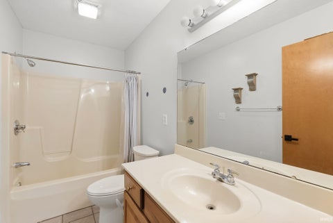 Tiny photo for 846 N Timberline Circle, Warsaw, IN 46582 (MLS # 202641201)