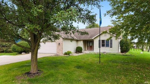 Tiny photo for 846 N Timberline Circle, Warsaw, IN 46582 (MLS # 202641201)