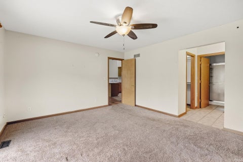 Tiny photo for 846 N Timberline Circle, Warsaw, IN 46582 (MLS # 202641201)