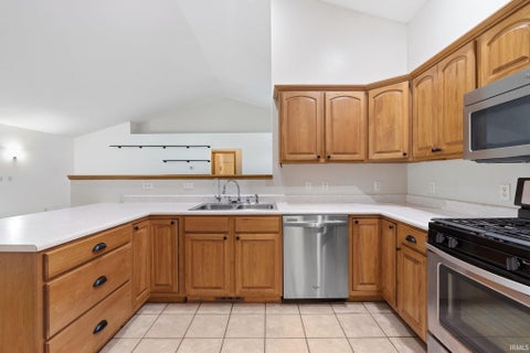 Tiny photo for 846 N Timberline Circle, Warsaw, IN 46582 (MLS # 202641201)