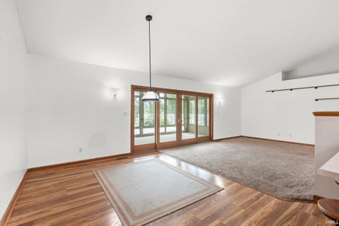 Tiny photo for 846 N Timberline Circle, Warsaw, IN 46582 (MLS # 202641201)