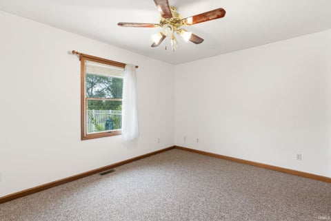 Tiny photo for 846 N Timberline Circle, Warsaw, IN 46582 (MLS # 202641201)