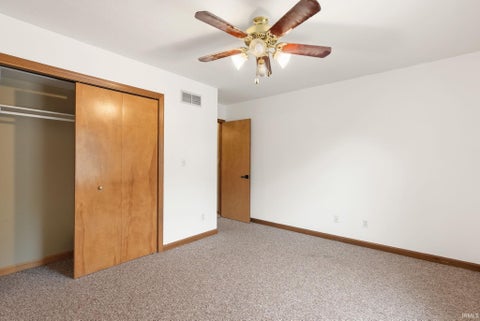 Tiny photo for 846 N Timberline Circle, Warsaw, IN 46582 (MLS # 202641201)