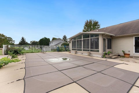 Tiny photo for 846 N Timberline Circle, Warsaw, IN 46582 (MLS # 202641201)