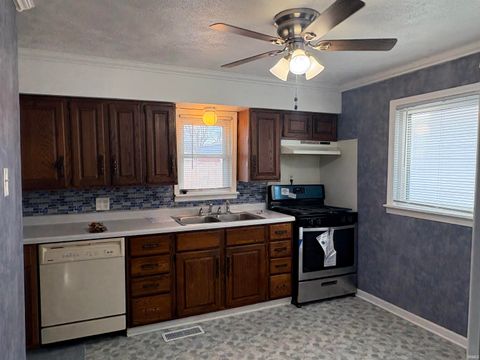 Tiny photo for 2316 N Purdum Street, Kokomo, IN 46901 (MLS # 202549146)