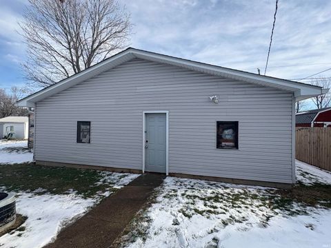 Tiny photo for 2316 N Purdum Street, Kokomo, IN 46901 (MLS # 202549146)