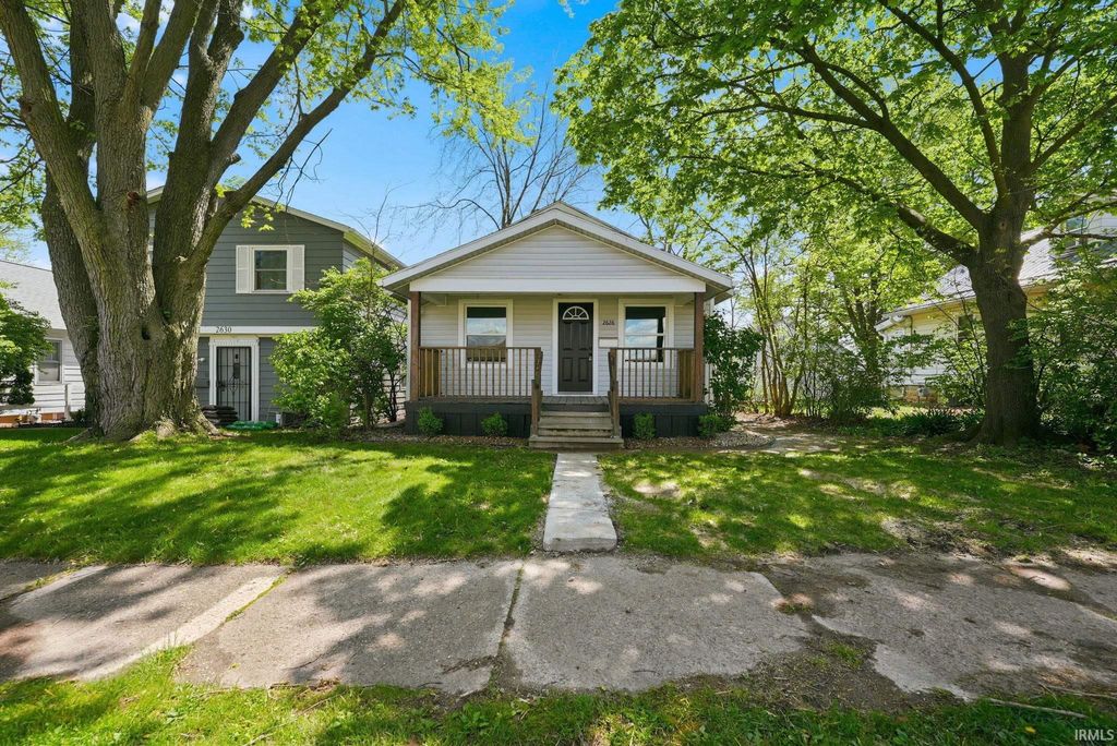 Photo of 2626 Lynn Avenue, Fort Wayne, IN 46805 (MLS # 202615232)