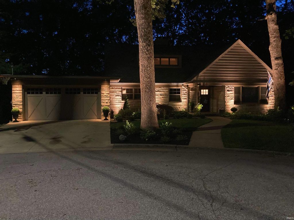 Photo of 320 Laurel Drive, West Lafayette, IN 47906 (MLS # 202603703)