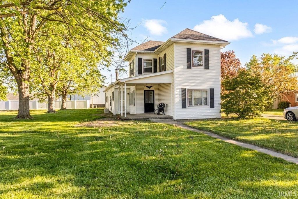 Photo of 328 Lennox Avenue, Union City, IN 47390 (MLS # 202614081)