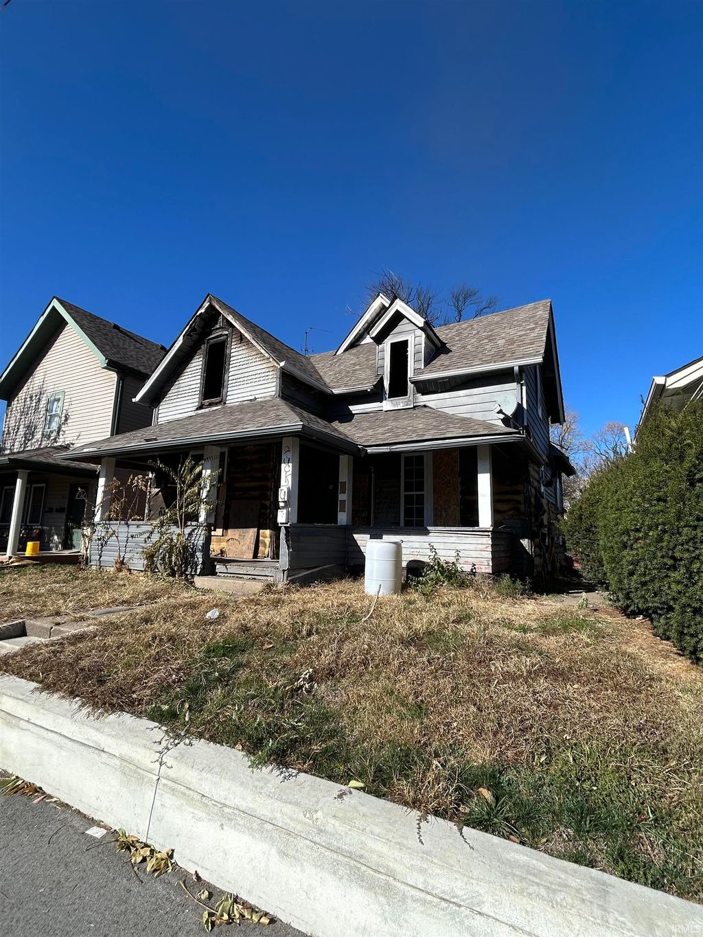 Photo of 1750 W Morris Street, Indianapolis, IN 46221 (MLS # 202548118)