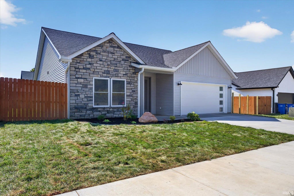 Photo of 2110 Aruba Drive, Bedford, IN 47421 (MLS # 202638388)