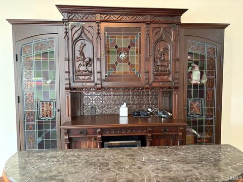 Tiny photo for 114 W Walnut Street #201, Kokomo, IN 46901 (MLS # 202540062)